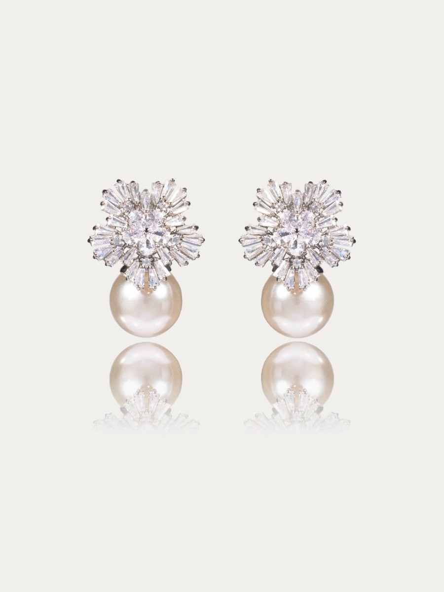 Women E L A London | New Star White Pearl Ball Earrings (Larger Size)